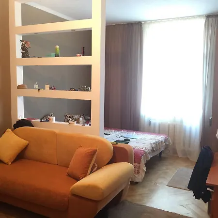 In Shevchenko 15/4 אכסניה *